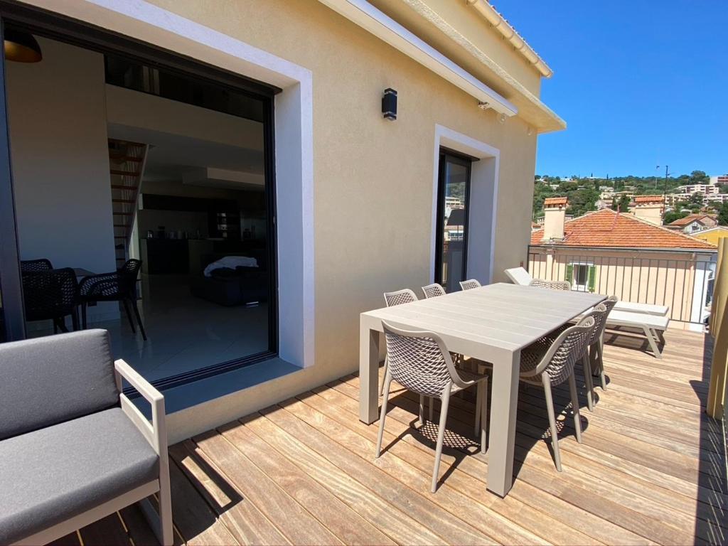Residence Le Provence Le Lavandou Bagian luar foto