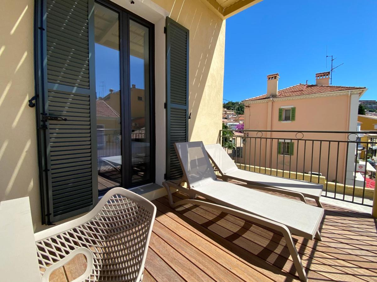 Residence Le Provence Le Lavandou Bagian luar foto