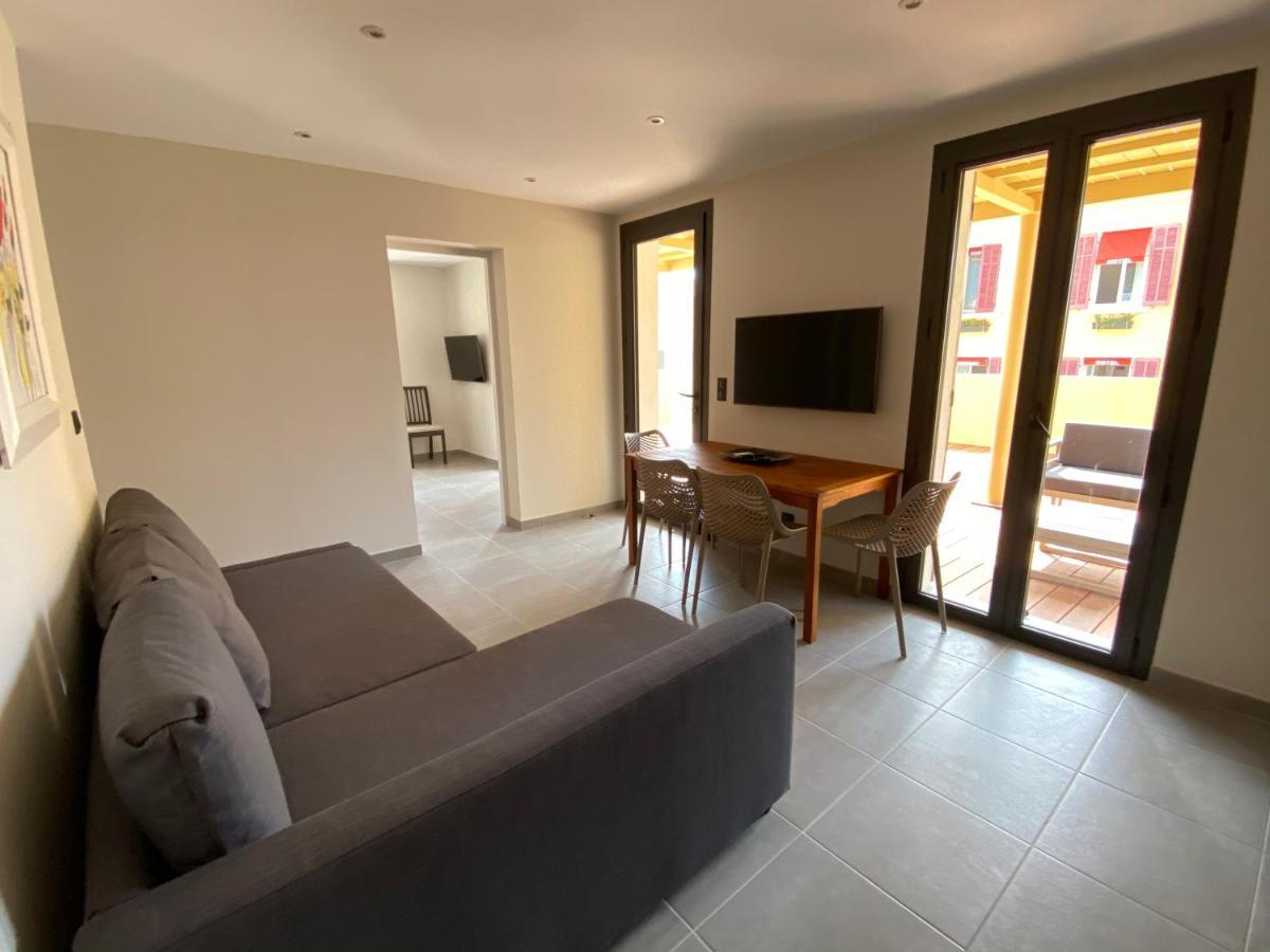 Residence Le Provence Le Lavandou Bagian luar foto