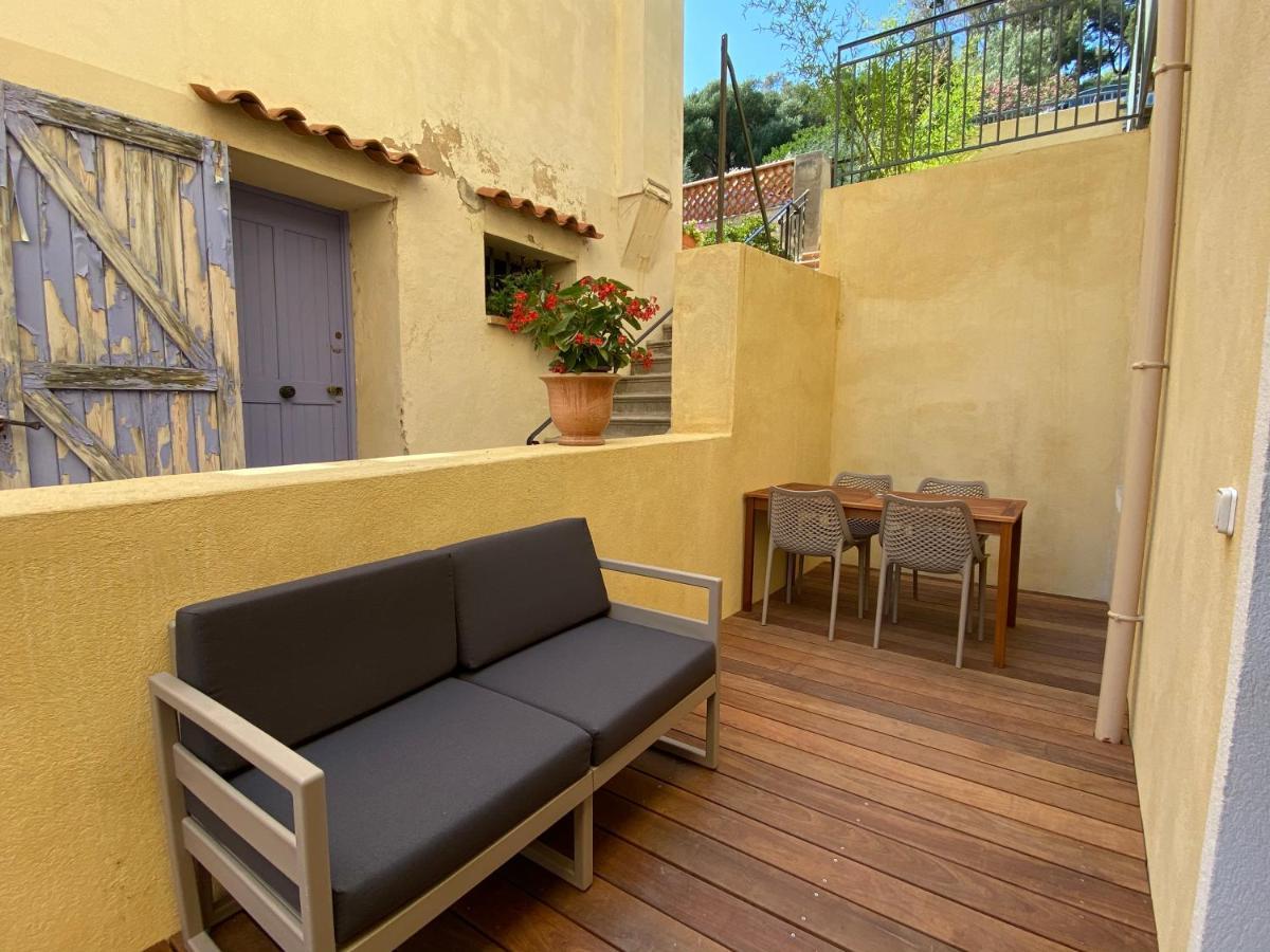 Residence Le Provence Le Lavandou Bagian luar foto