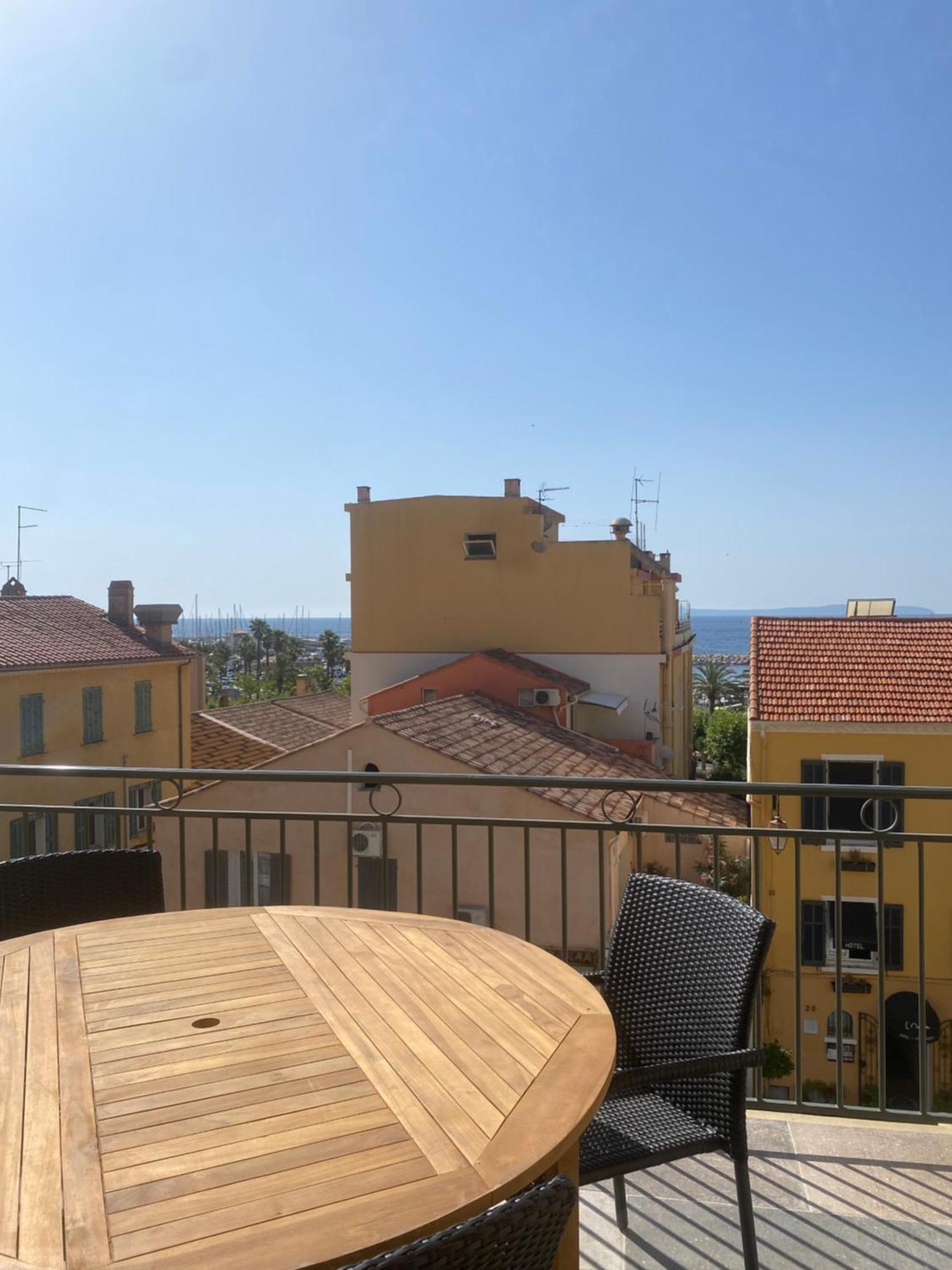 Residence Le Provence Le Lavandou Bagian luar foto